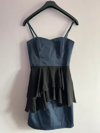 Robe bleu et noir