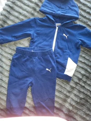 Ensemble puma bleu et blanc