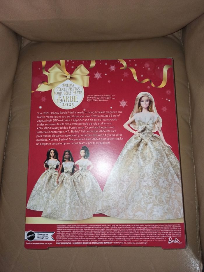 Neuve barbie Noël 2025 - photo numéro 2