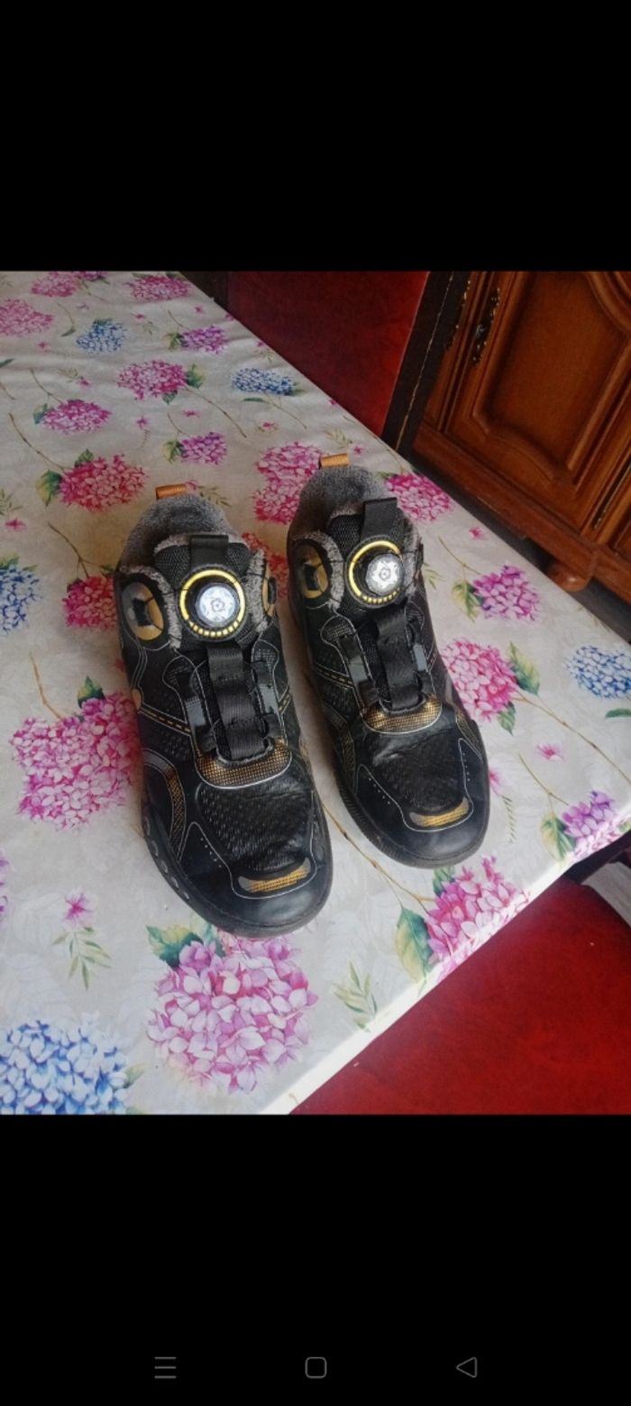 Basket homme serrage molette