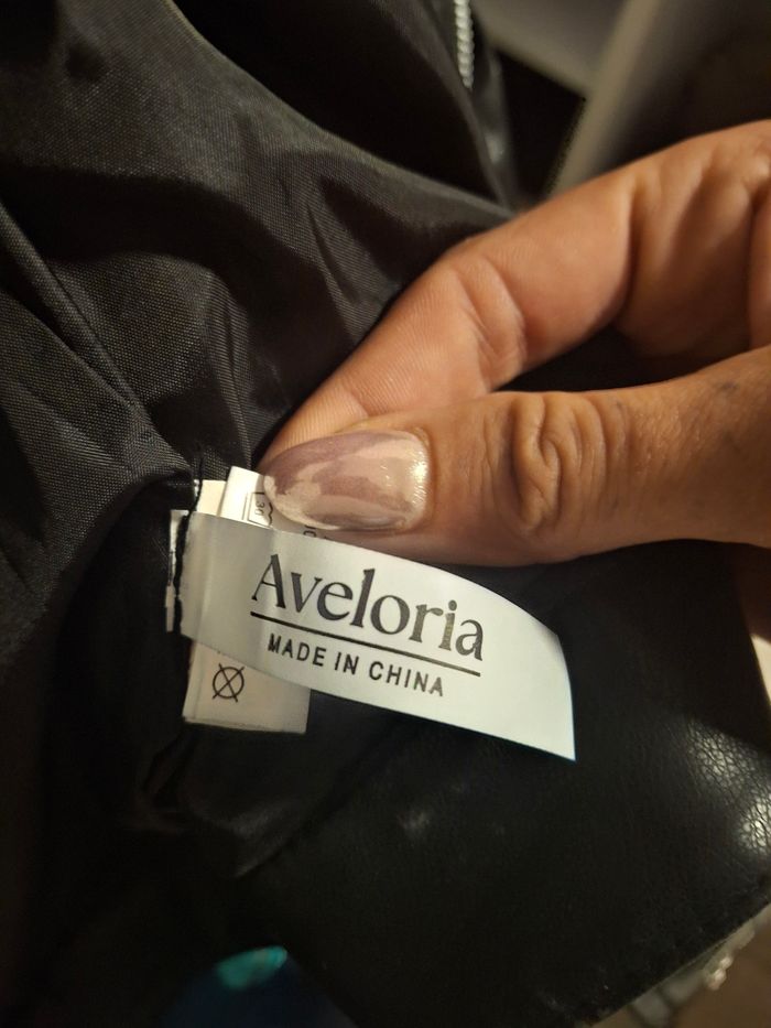 Magnifique veste perfecto noir avec graffiti femme taille m soit 38 neuf jamais porté - photo numéro 7