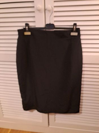 Jupe noir taille 40/42