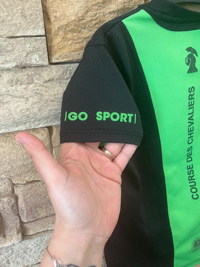 Maillot de sport taille 6 ans - photo numéro 4
