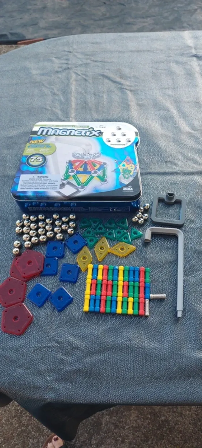 Magnetix 75 pièces