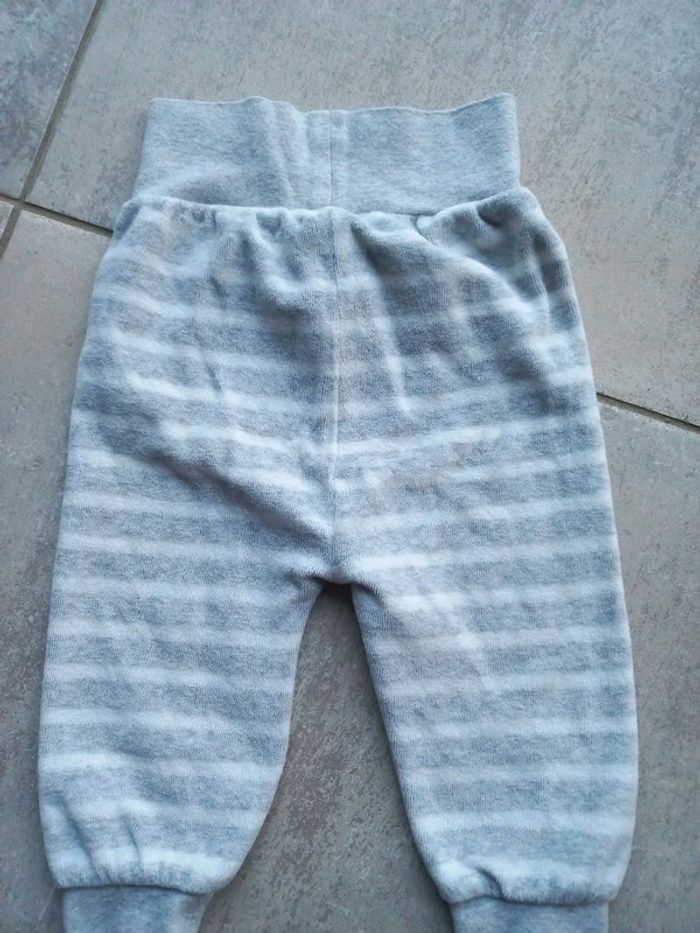 Pantalon de pyjama gris 6 mois - photo numéro 2
