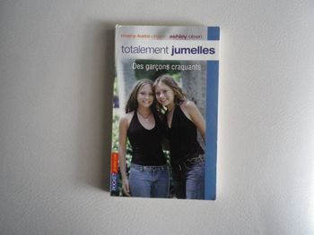 DES GARCONS CRAQUANTS