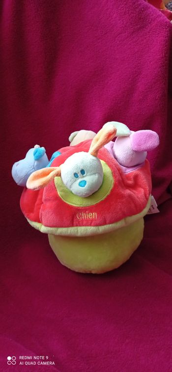 Champignon d'activité animaux Éveil et tendresse