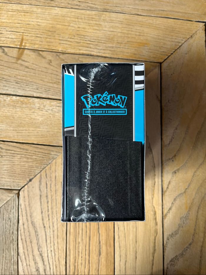 Pokémon ETB EV10.5 Foudre Noire - photo numéro 3