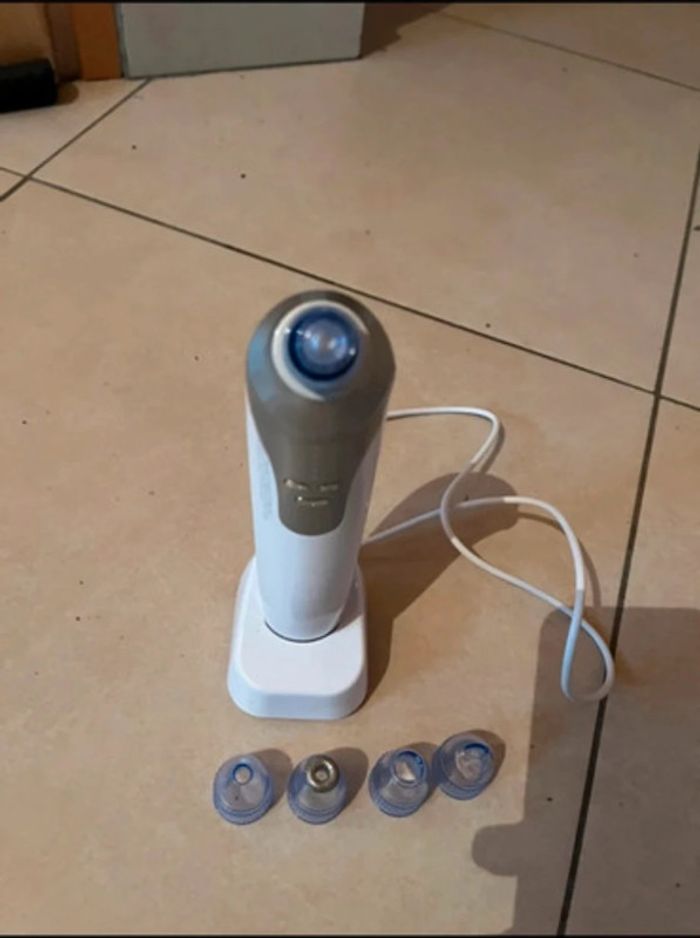 Aspirateur de points noirs avec 5 embouts