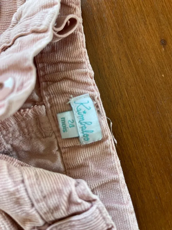 Lot de 3 jeans taille 2 ans très bon état. - photo numéro 4