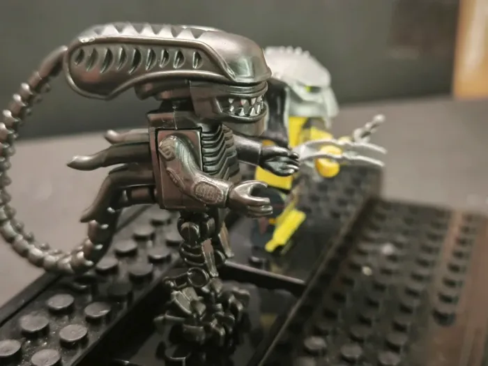 Figurine type lego alien Vs predator - photo numéro 8