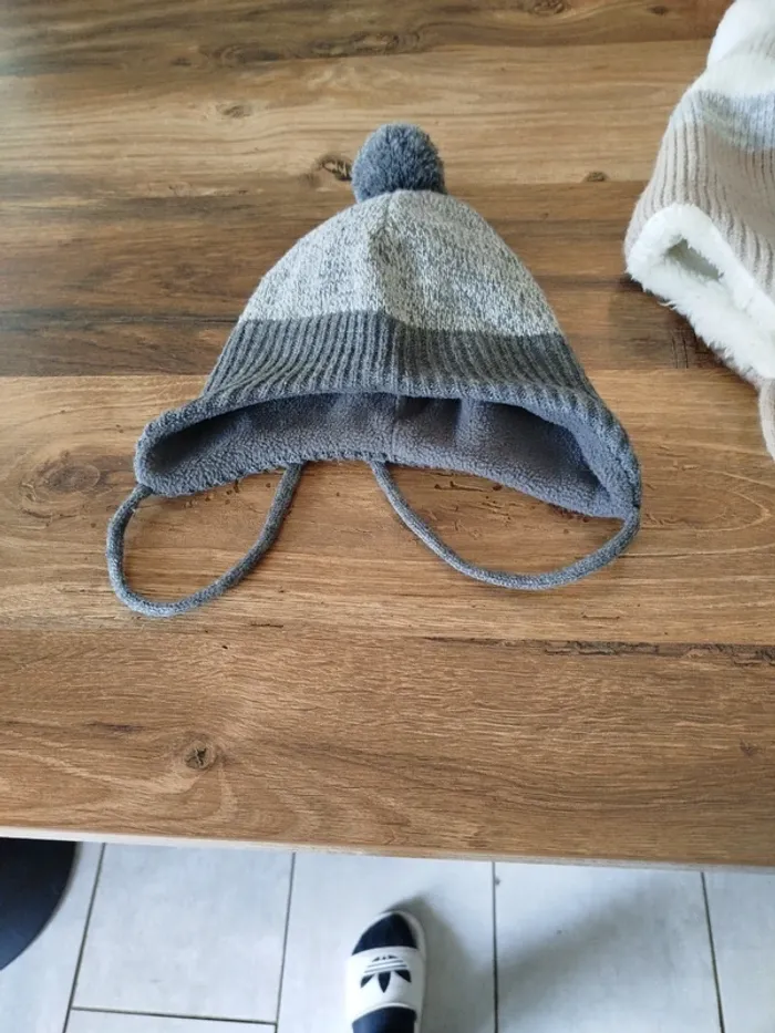Bonnets 6 mois - photo numéro 4