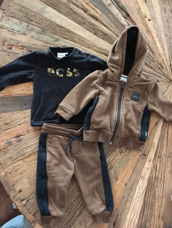 Ensemble 9 mois marron et noir BOSS