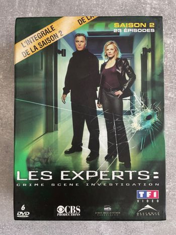 Coffret 6 DVD Les experts CSI saison 2 l'intégrale en français.