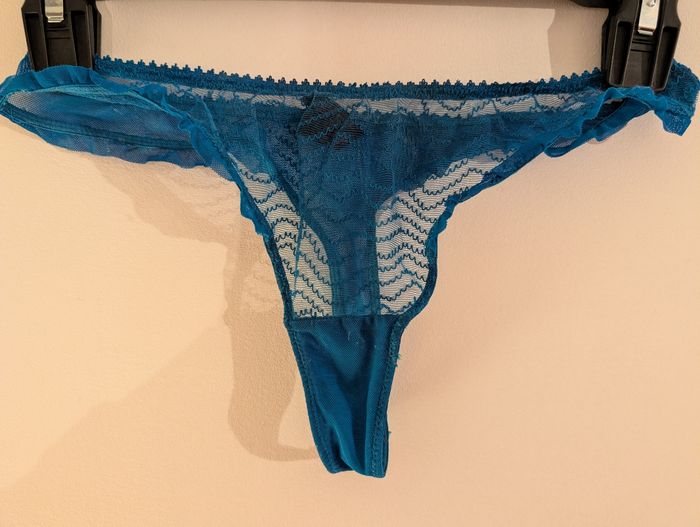 Joli string Undiz