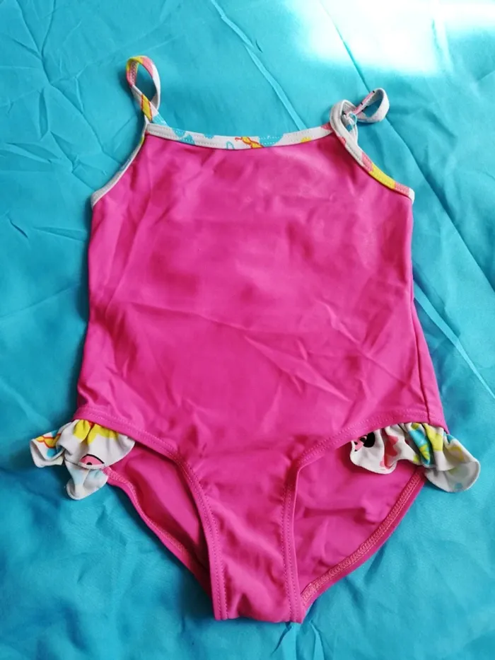 Maillot de bain une pièce fille