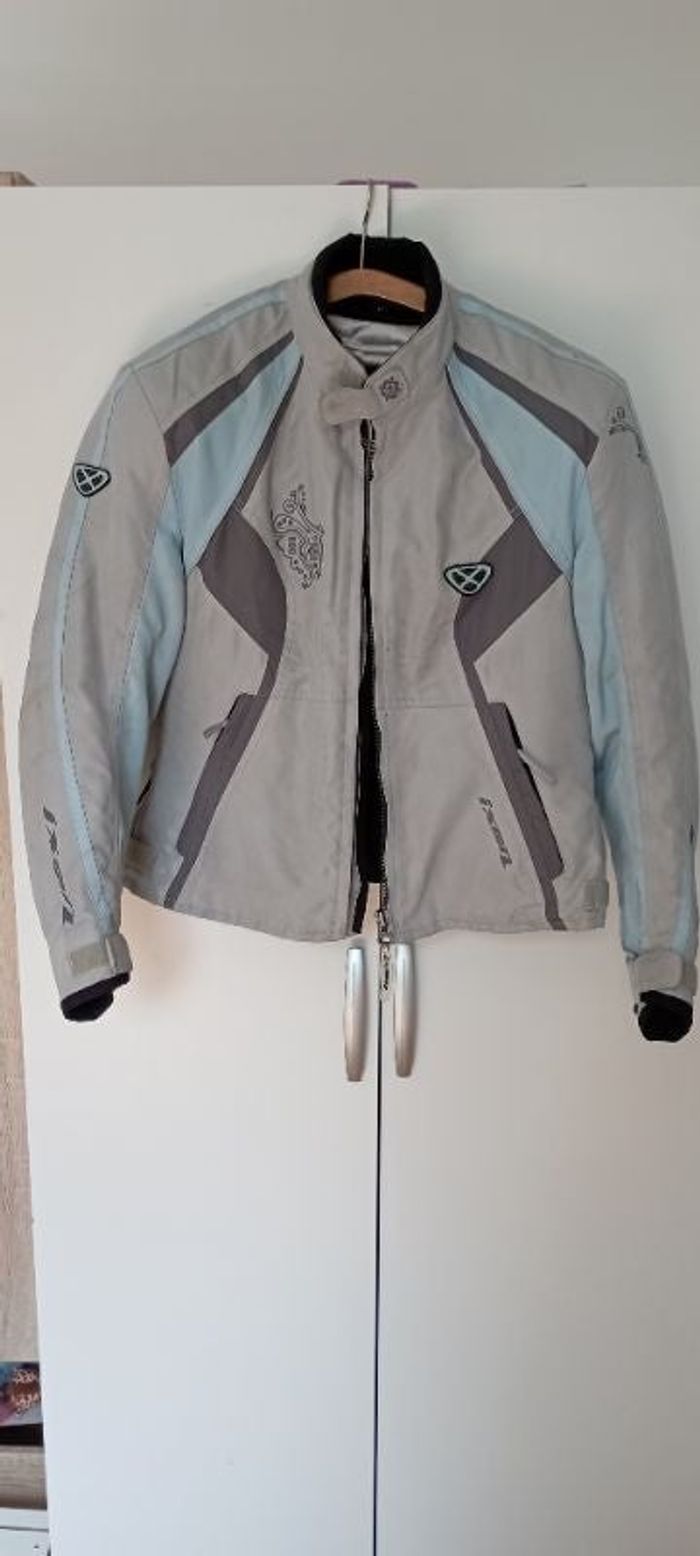 Blouson moto femme taille 6 (40)