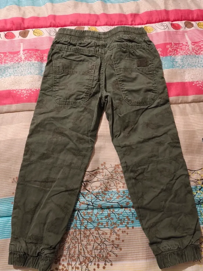 Pantalon Kiabi 4 ans - photo numéro 8