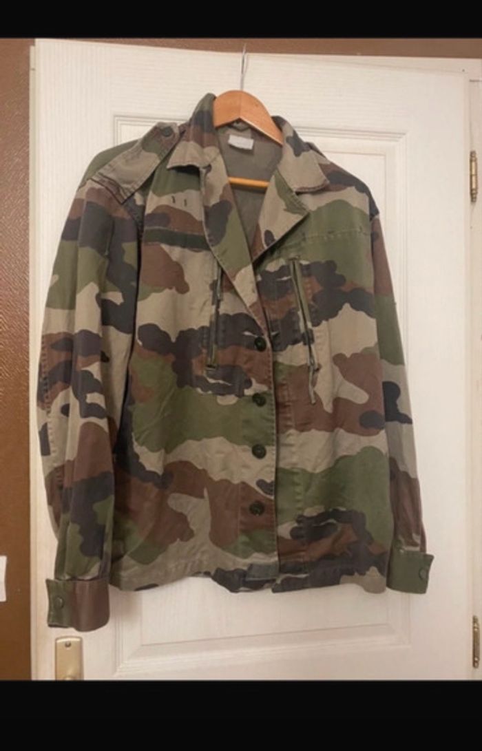Treillis militaire