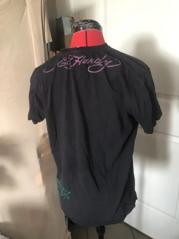 Haut Ed Hardy T42 👚 - photo numéro 3