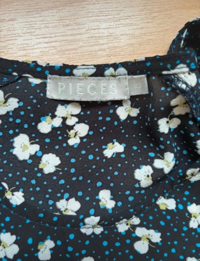 Blouse fleurie - photo numéro 2