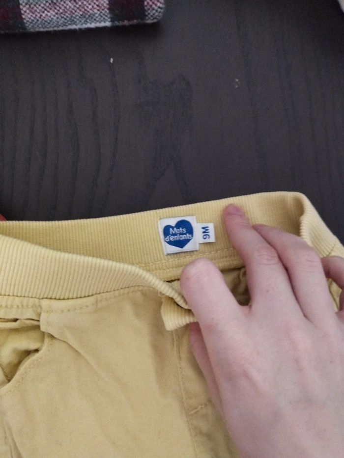 3 shorts 9mois - photo numéro 2