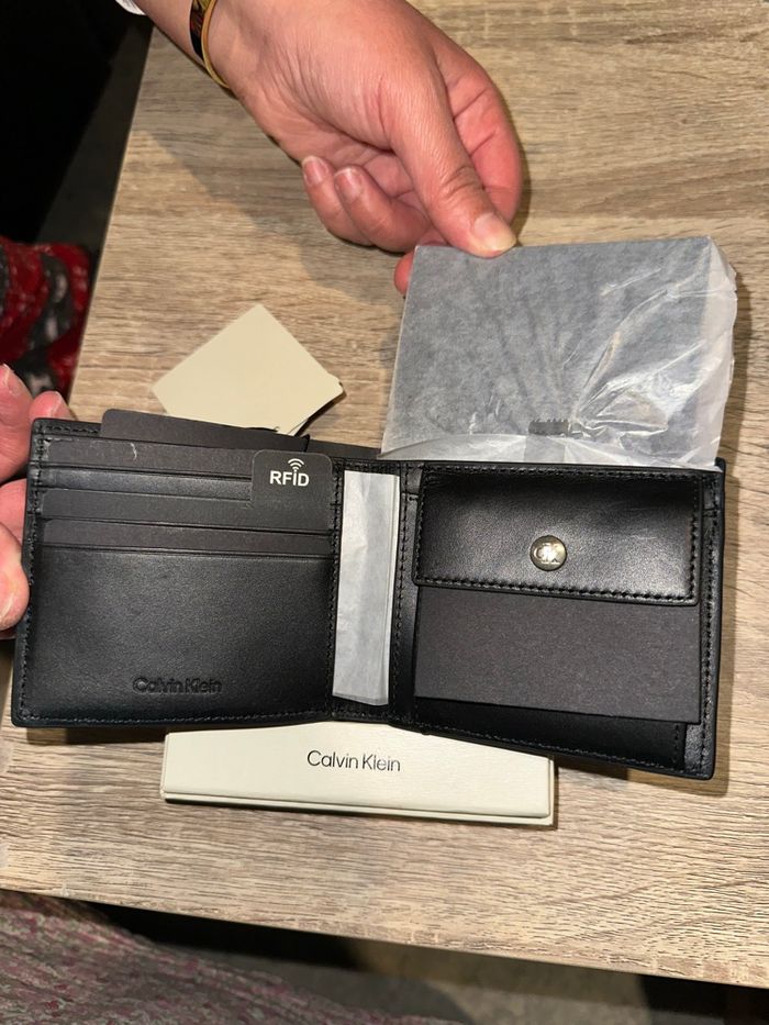 Portefeuille Calvin Klein - photo numéro 3