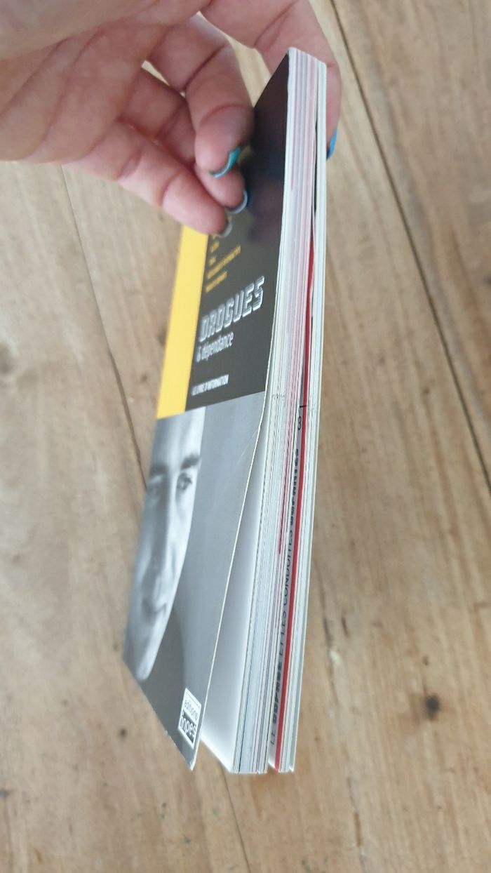 Livre sur la dépendance - photo numéro 3