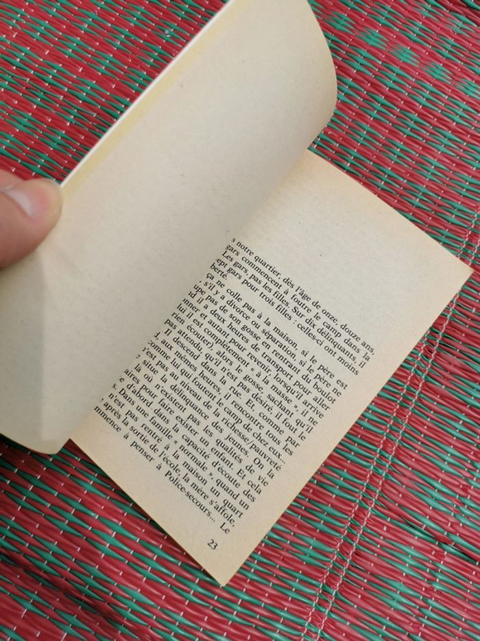 Guy Gilbert, un prêtre chez les loubards, livre de poche - photo numéro 2