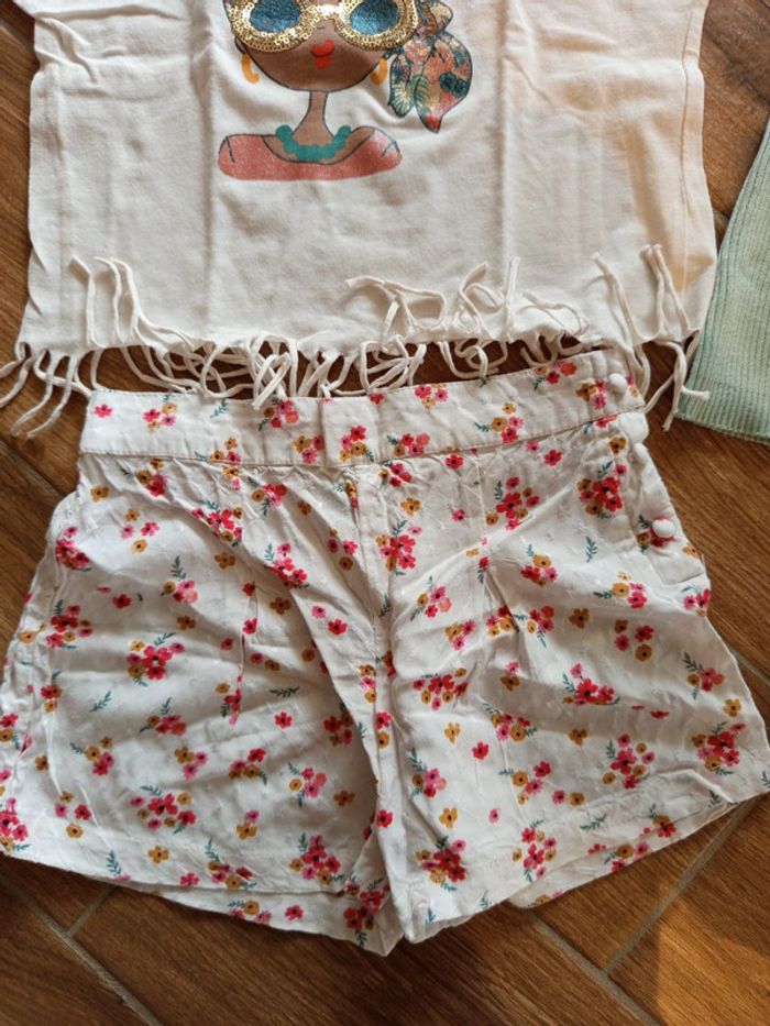 Ensemble 4 ans : short liberty + 2 top - photo numéro 3
