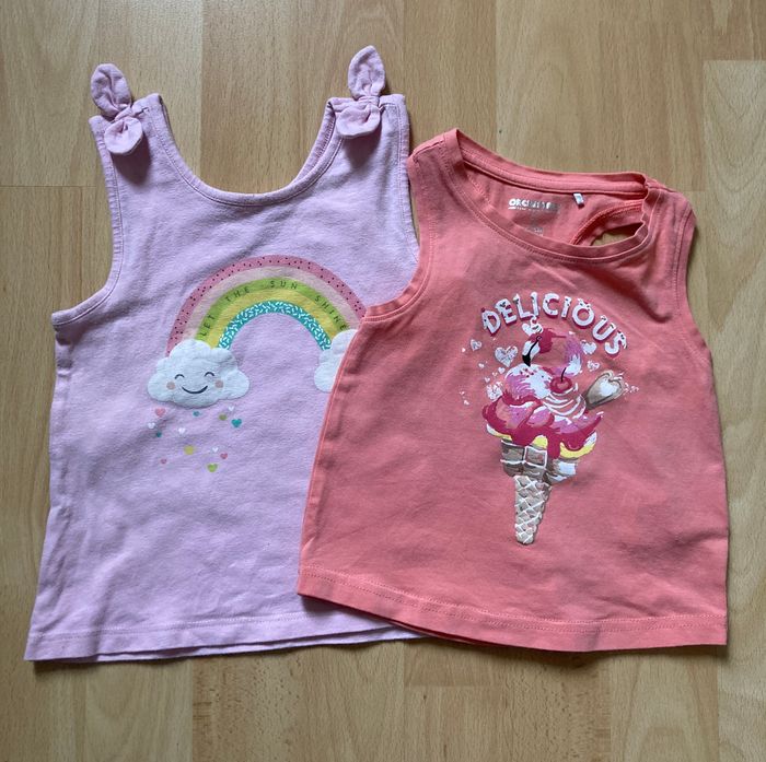 lot 2 Tee-shirts sans manche arc en ciel et cornet de glace