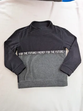 Pull garçon 8 ans