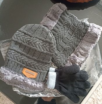 Ensemble Hiver 3-en-1 – Chaud, Stylé et Complet !