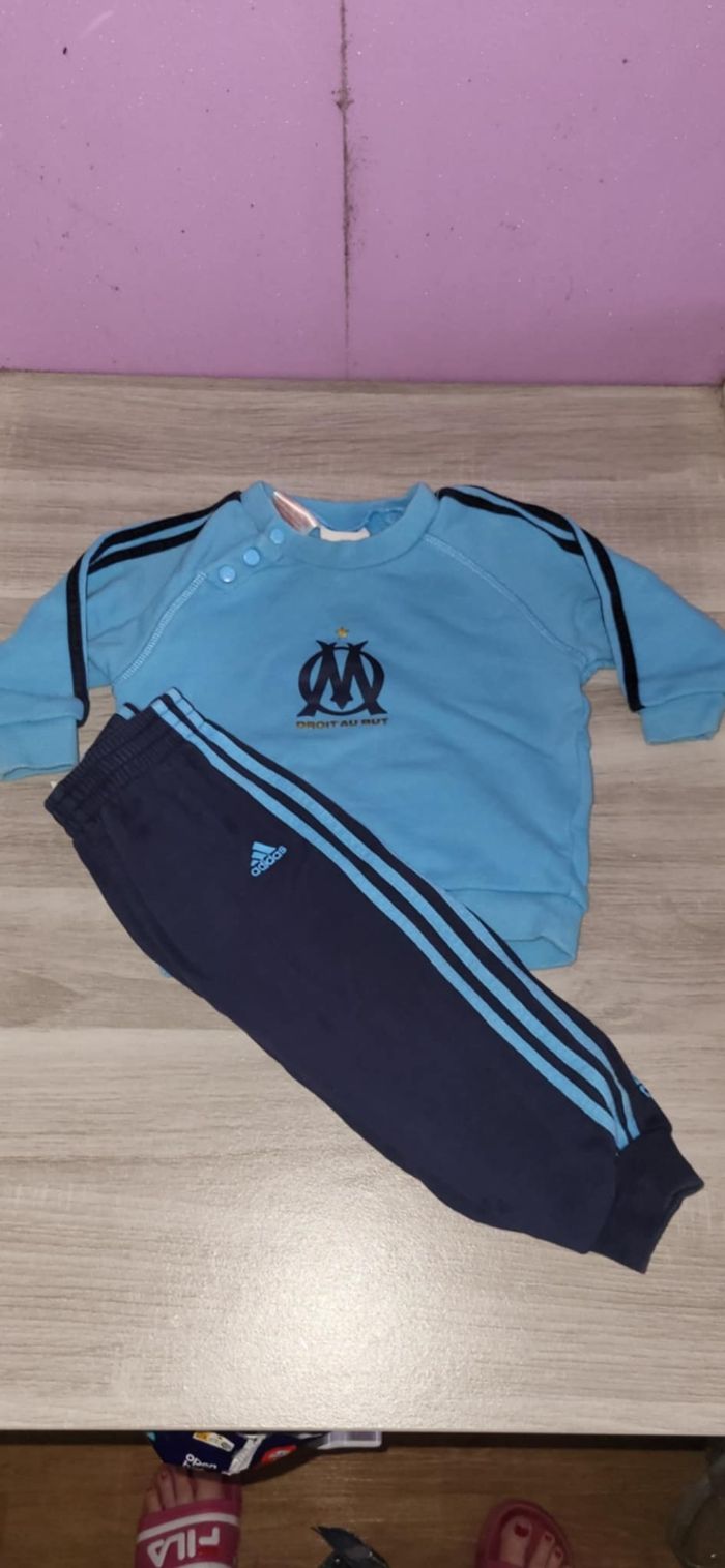 Ensemble adidas 12 mois