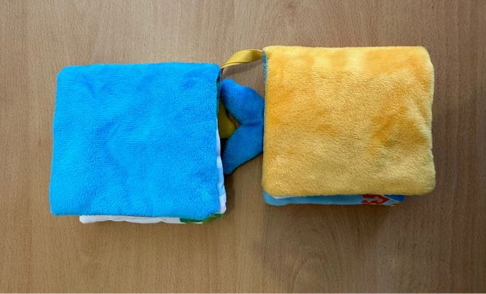 Lot de 2 livres tissu à mâchouiller - Dès la naissance - photo numéro 5