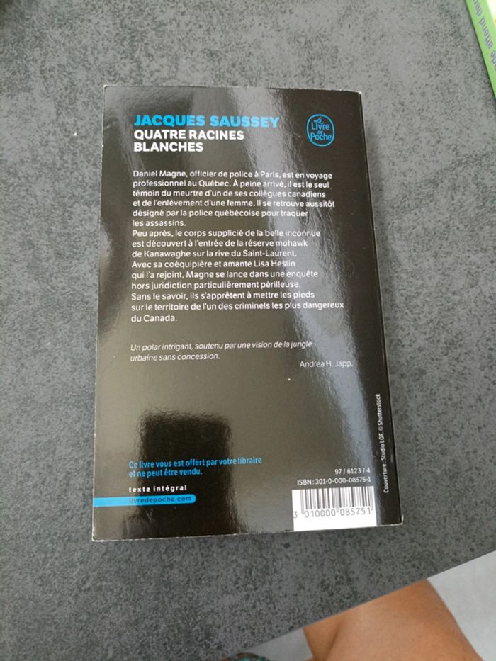 Quatre racines blanches - photo numéro 3