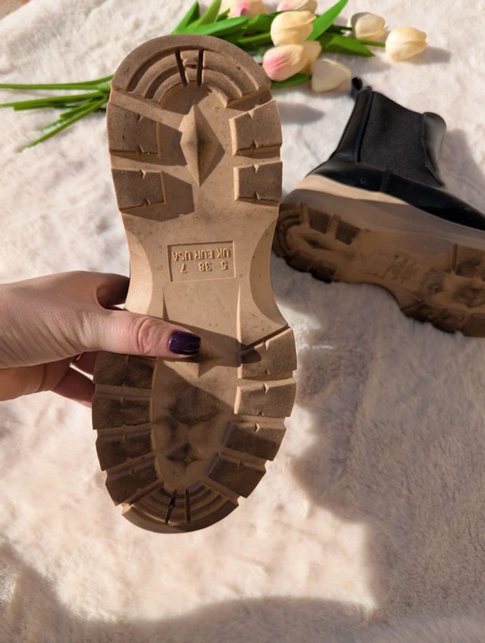 Chaussures en très bon état - photo numéro 5