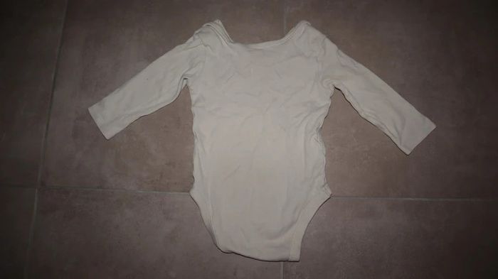 Lot de 8 bodies 3ans - photo numéro 8