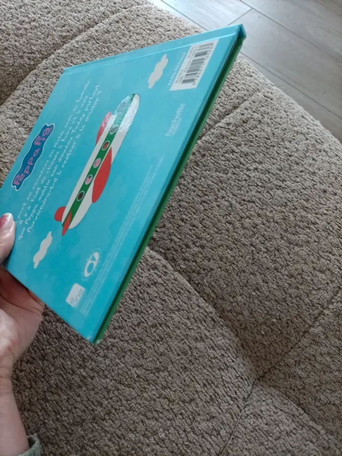 Livre Peppa pig : Peppa part en vacances - photo numéro 7