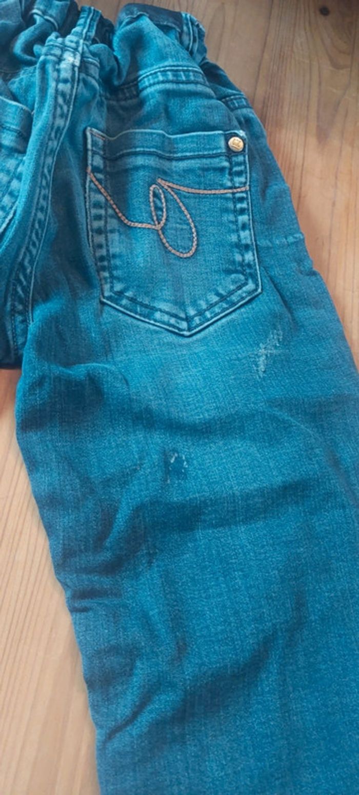 Jean bleu - photo numéro 3