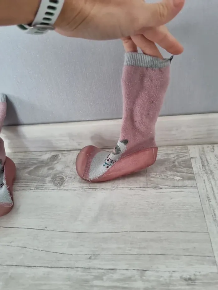 Chaussons  Pointure 24/25 - photo numéro 2