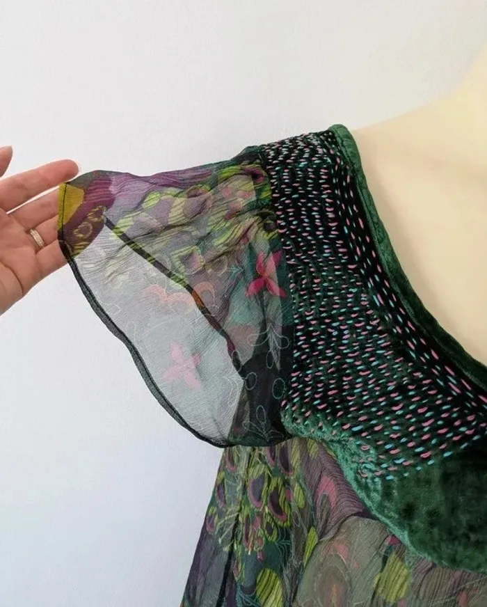 Blouse d'été brodé - Custo Barcelona - taille 3 (38) - photo numéro 5