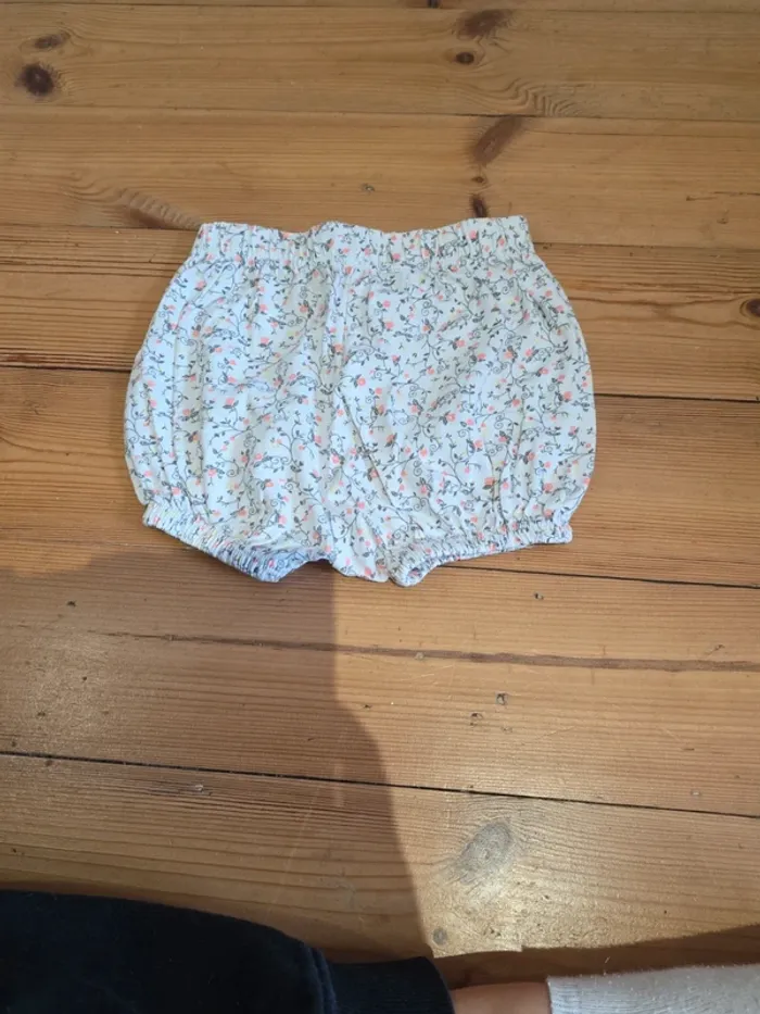 Lot de 7 vêtements d'été en coton taille 12 mois. - photo numéro 9