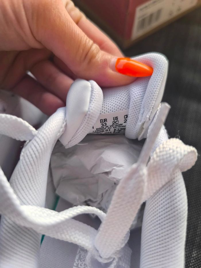 Basket puma , fille , taille 33 , neuve , idée cadeau - photo numéro 5