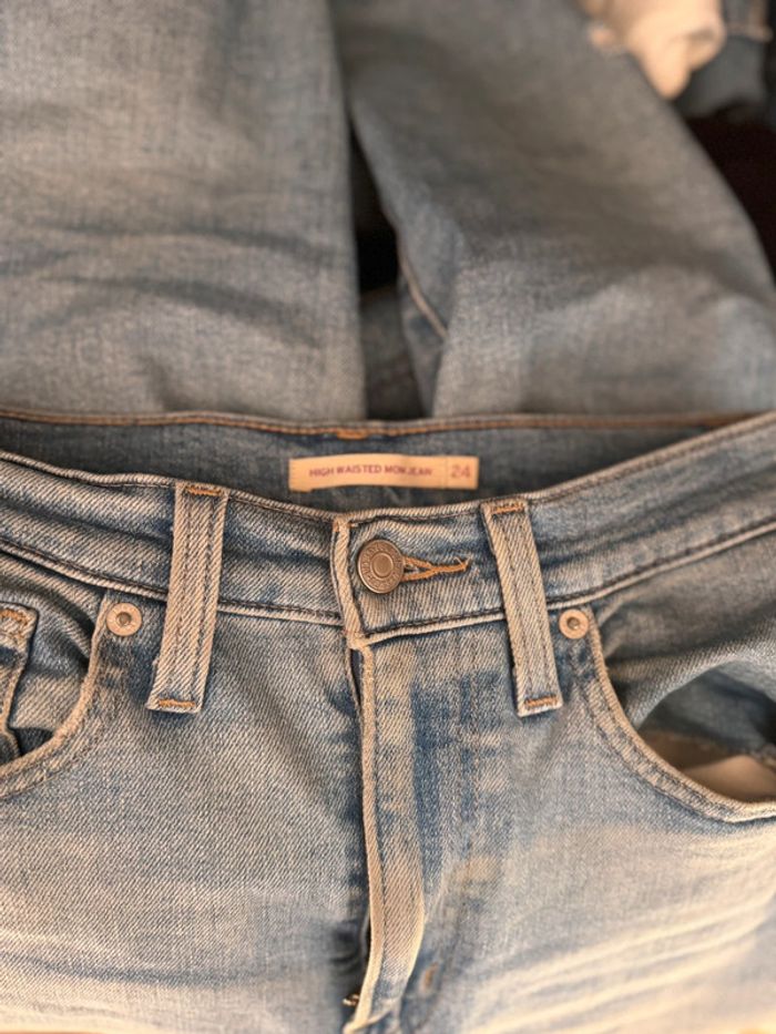 Jean bleu clair High Waisted Mom Jean Levis 24 (36 - 36) - photo numéro 5