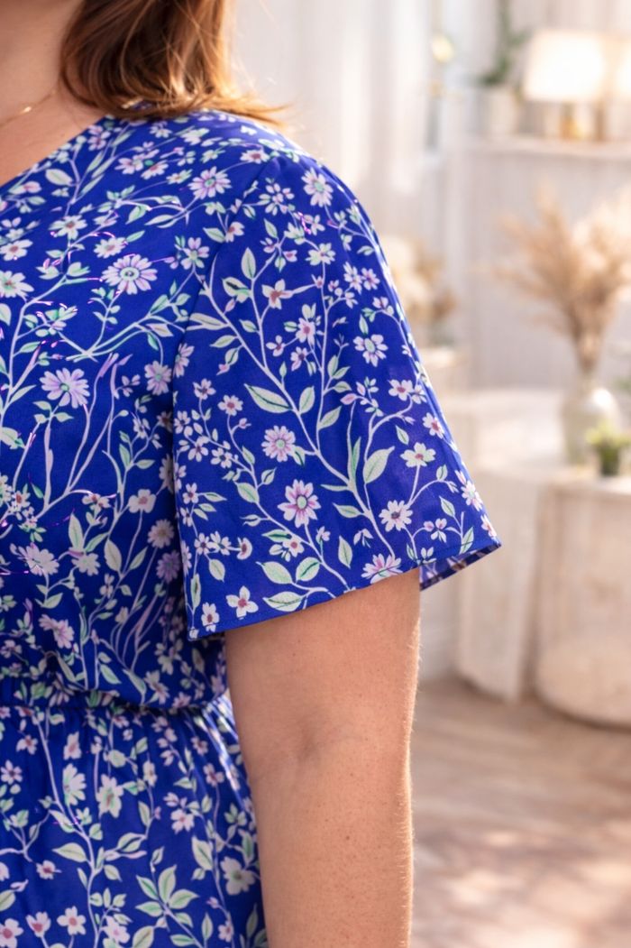Robe champêtre herbier poétique bleu et multicolore Femme taille 54 marque Boohoo 💍 - photo numéro 4