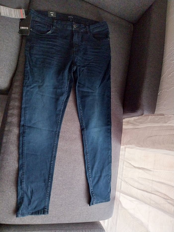 Jean liberto skinny taille 46 neuf