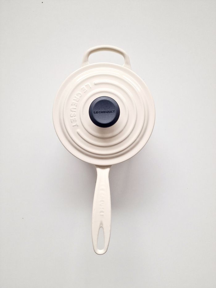 Le Creuset - Casserole en fonte émaillée - Crème - 1,5 litres - photo numéro 5