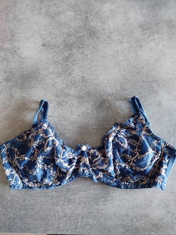 Soutien gorge bleu neuf