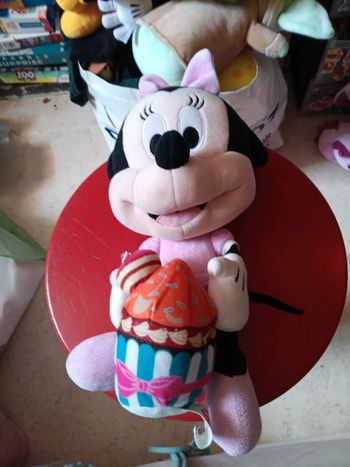 Peluche minnie 35cm env pas de vinted go